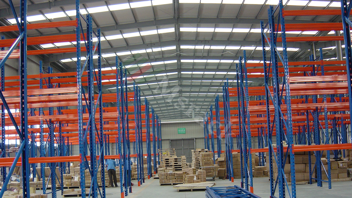 Heavy pallet rack